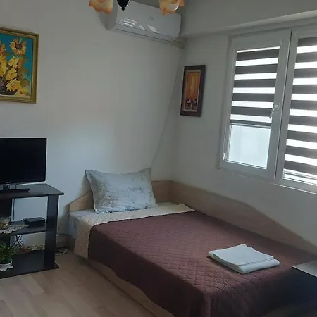 Апартамент Лазур Apartament Burgas