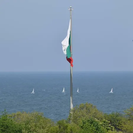 Апартамент Лазур * Burgas