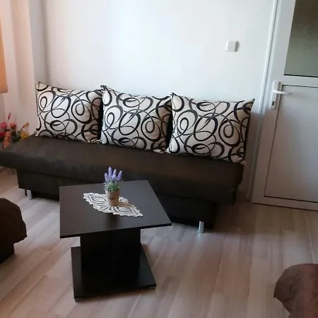 Apartment Апартамент Лазур